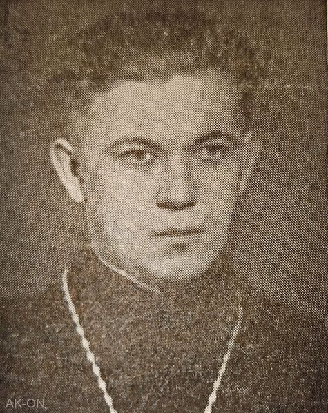 Tiedosto:Nikolai hodju 1957 ak-on.jpg