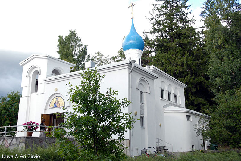 Tiedosto:Jarvenpaan kirkko2 as.jpg
