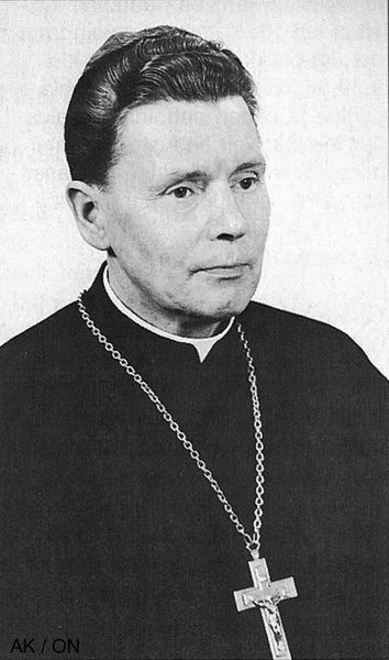 Tiedosto:Olavi petsalo 2000 ak-on.jpg