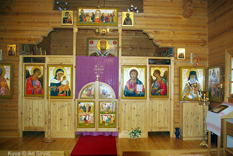 Tiedosto:Klaukkalan kirkko1 as.jpg