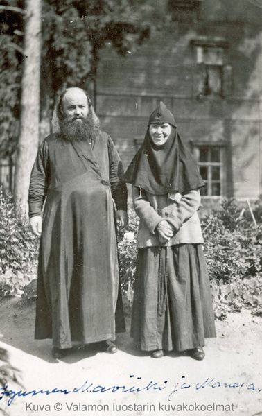 Tiedosto:Mavriki ja nunna val.jpg