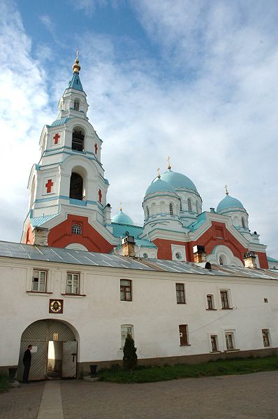 Tiedosto:Valamonpaakirkko.jpg