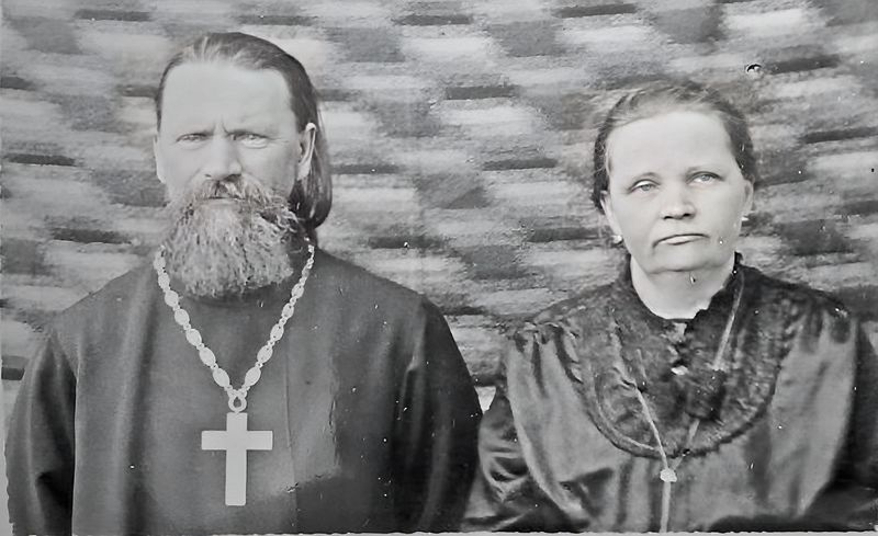 Tiedosto:Aleksandr ja anna pevtzoff geni.res.jpg