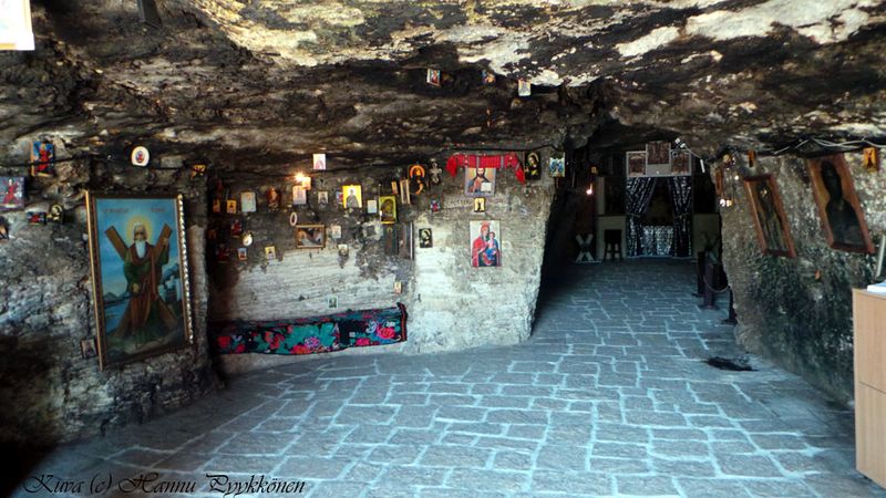 Tiedosto:Rom andreaksen luola.jpg