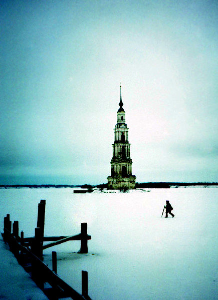 Tiedosto:Kaljazin kellotorni 2005 wik.jpg